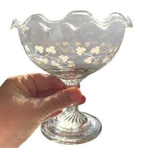 Eamon footed dish, etched with shamrocks, crystal, Ireland, excellent condition